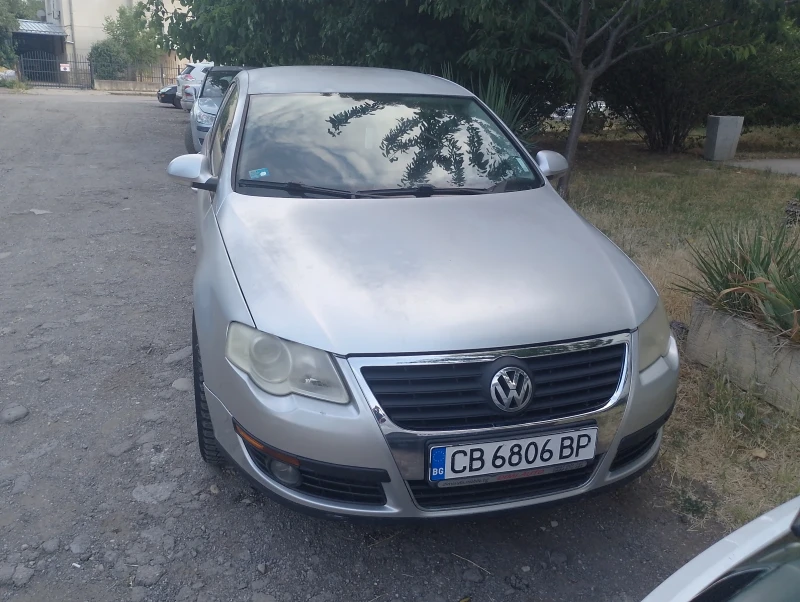 VW Passat B6 1.6 , снимка 2 - Автомобили и джипове - 52518379