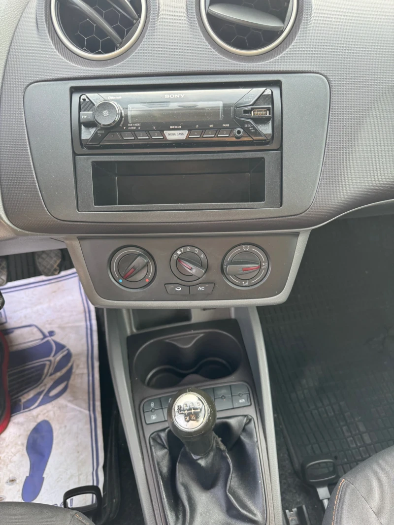 Seat Ibiza 1.2TDI / 75ps / КЛИМАТИК / ТОВАРНА, снимка 14 - Автомобили и джипове - 51840444