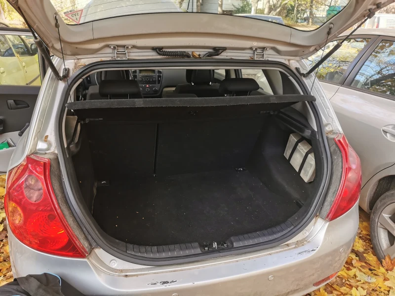 Kia Ceed, снимка 8 - Автомобили и джипове - 52453218