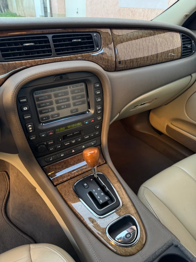 Jaguar S-type 2.7 D, снимка 10 - Автомобили и джипове - 52532724