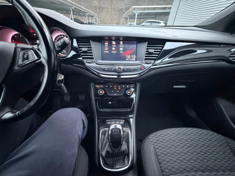 Opel Astra 1.6DIESEL* LED* TOP* EVRO6, снимка 13 - Автомобили и джипове - 52755200