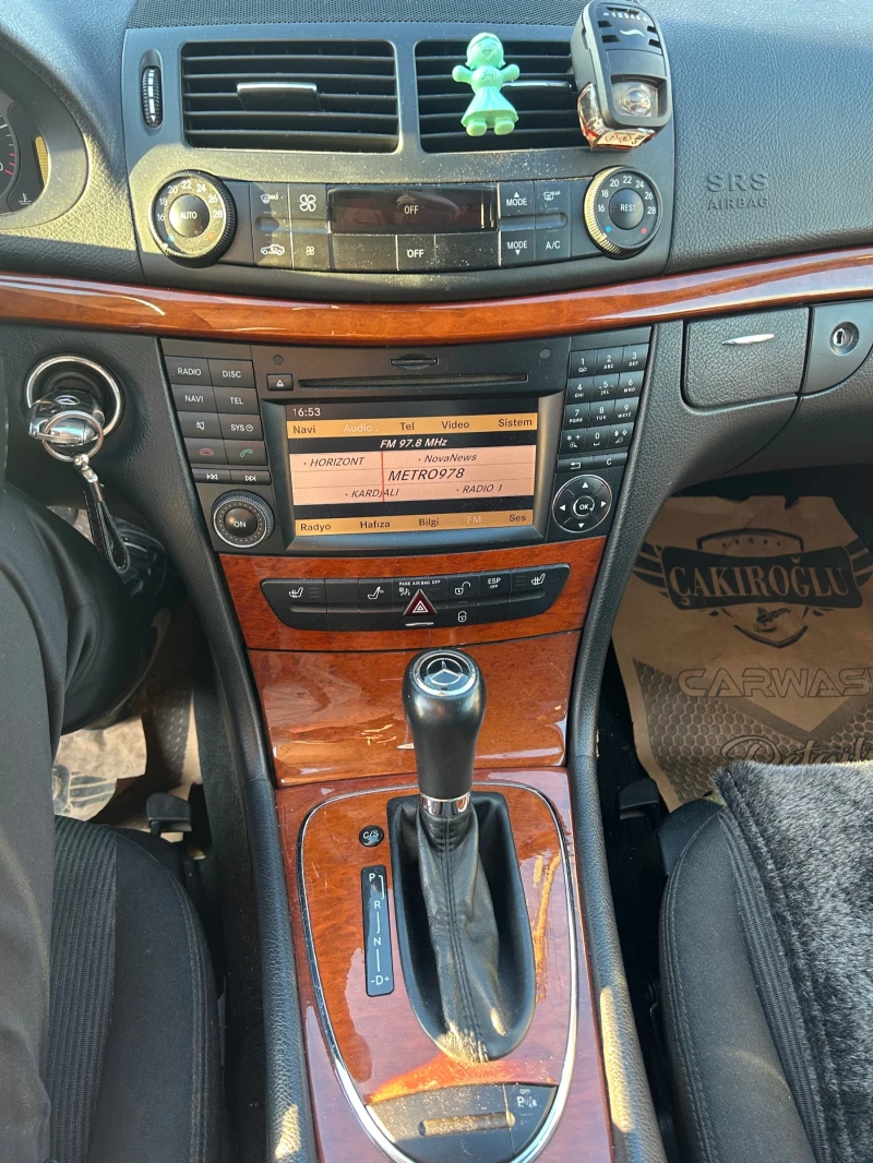 Mercedes-Benz E 220 E 220 CDi, снимка 6 - Автомобили и джипове - 52937846