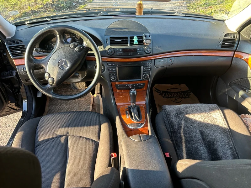 Mercedes-Benz E 220 E 220 CDi, снимка 5 - Автомобили и джипове - 52937846
