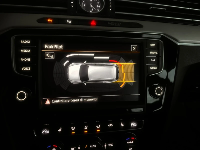 VW Passat 2.0TDI 190ks, снимка 13 - Автомобили и джипове - 53124538