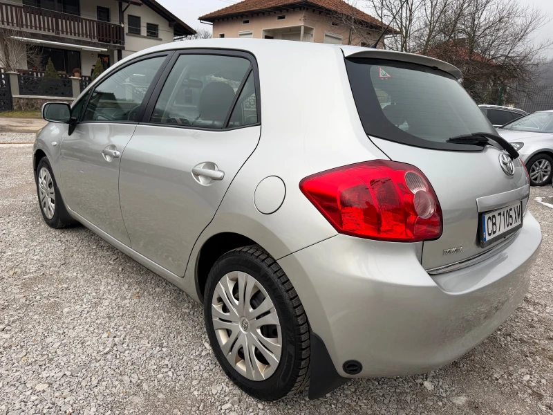Toyota Auris 1.6i VVTI GPL, снимка 4 - Автомобили и джипове - 53212350
