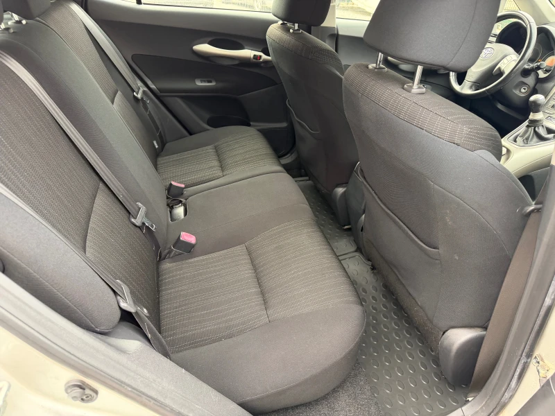 Toyota Auris 1.6i VVTI GPL, снимка 11 - Автомобили и джипове - 53212350
