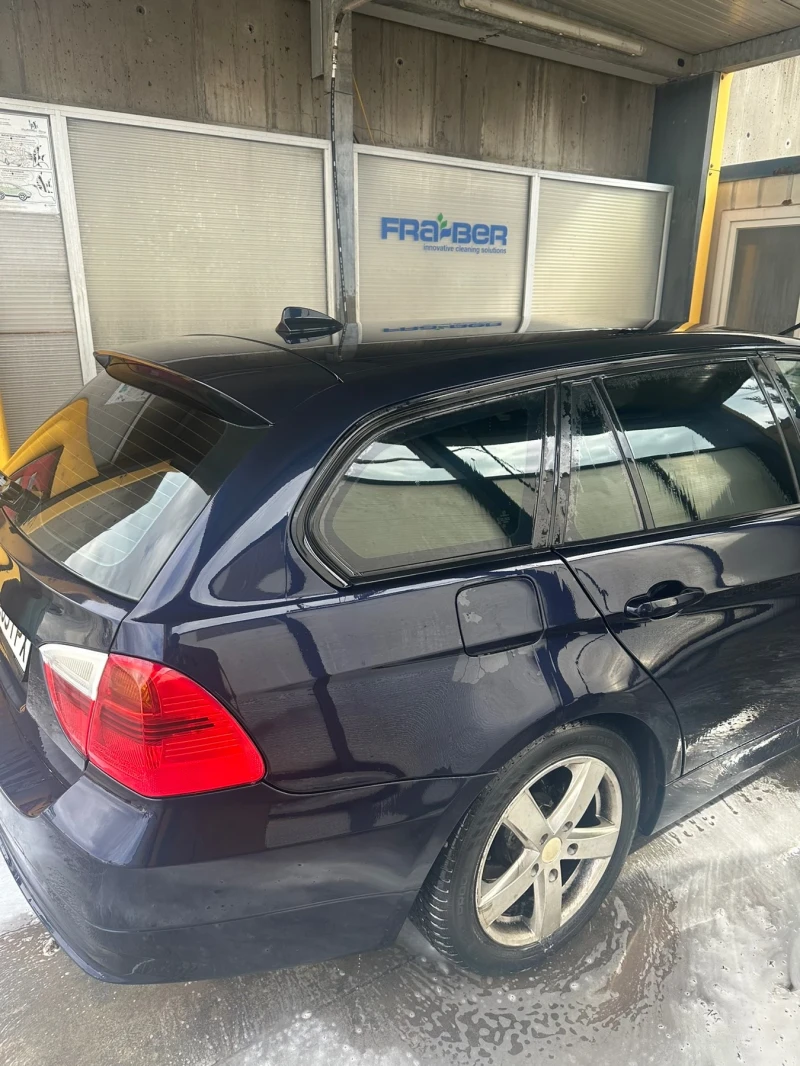 BMW 320, снимка 3 - Автомобили и джипове - 53439126