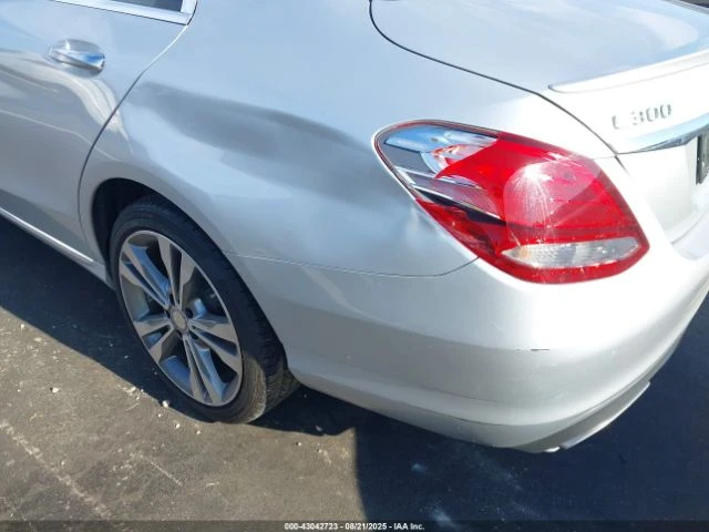 Mercedes-Benz C 300 4MATIC/LUXURY - изображение 6