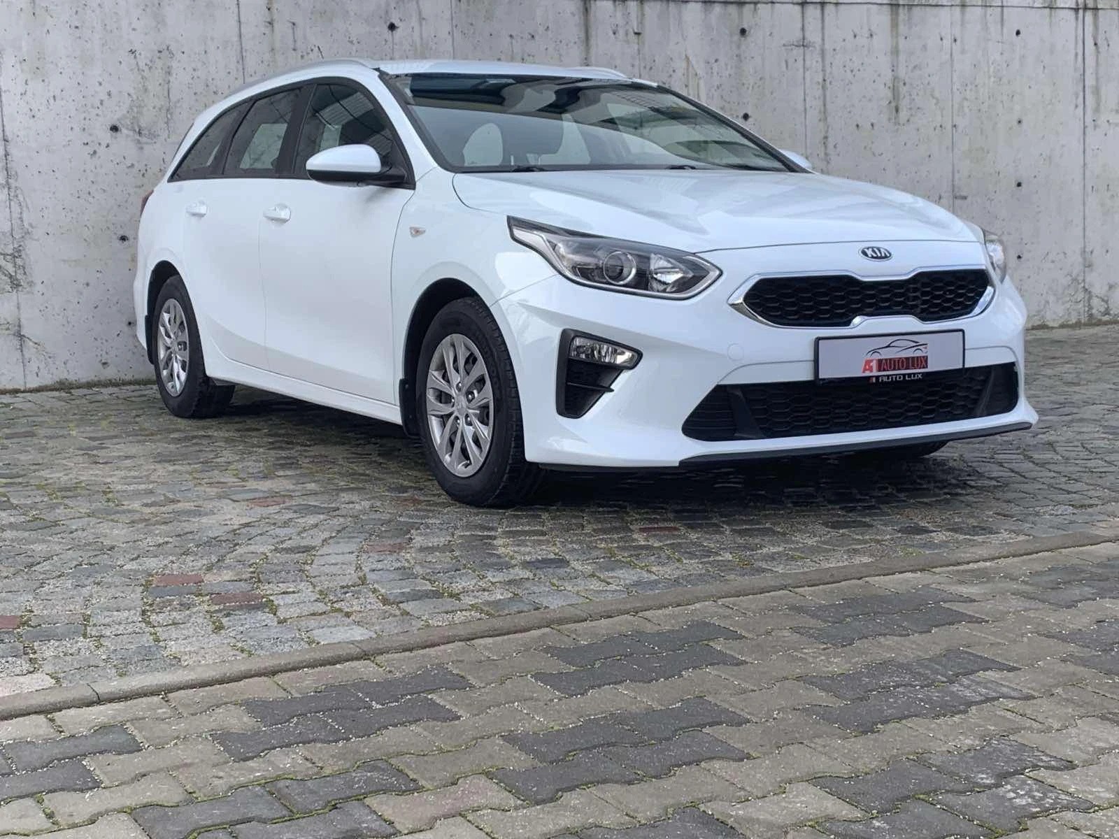 Kia Ceed 1.6d/Multy/6 speed/ Excellent!!! - [1] 