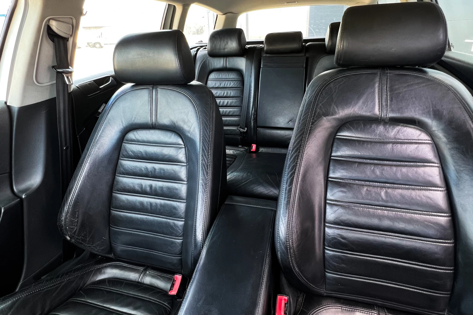 VW Passat 2.0 TDI Highline КОЖА - изображение 9