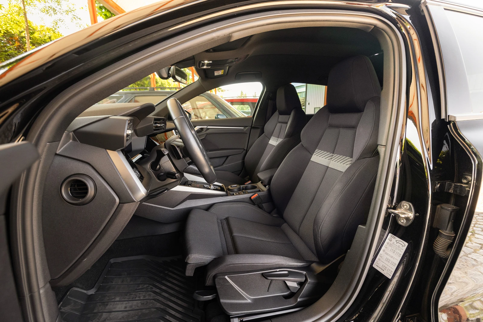 Audi A3 * S-LINE * VIRTUAL COCKPIT * S TRONIC * LED ФАРОВЕ - изображение 8