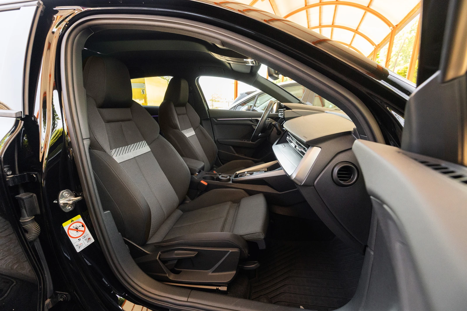 Audi A3 * S-LINE * VIRTUAL COCKPIT * S TRONIC * LED ФАРОВЕ - изображение 10
