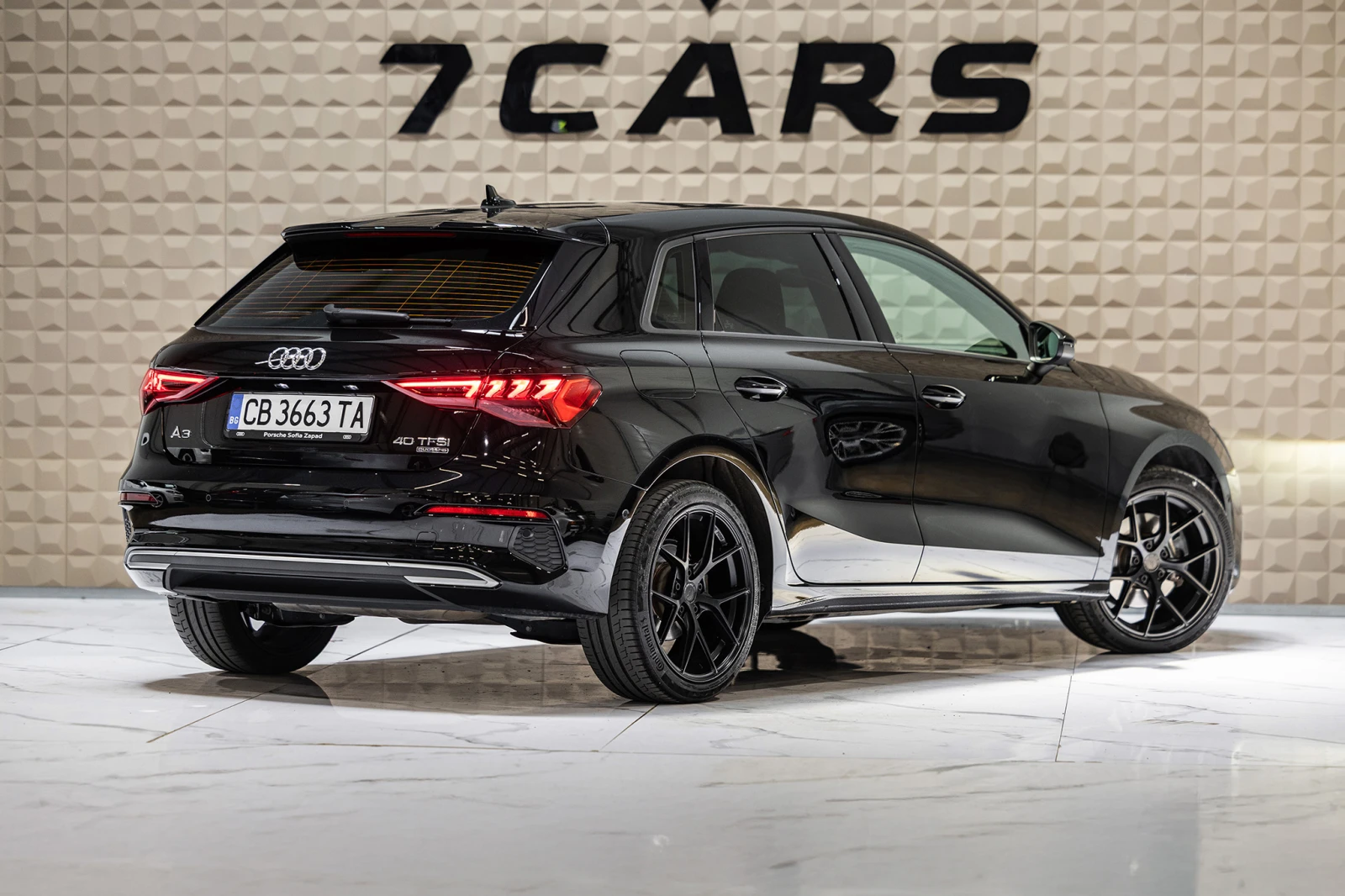 Audi A3 * S-LINE * VIRTUAL COCKPIT * S TRONIC * LED ФАРОВЕ - изображение 6