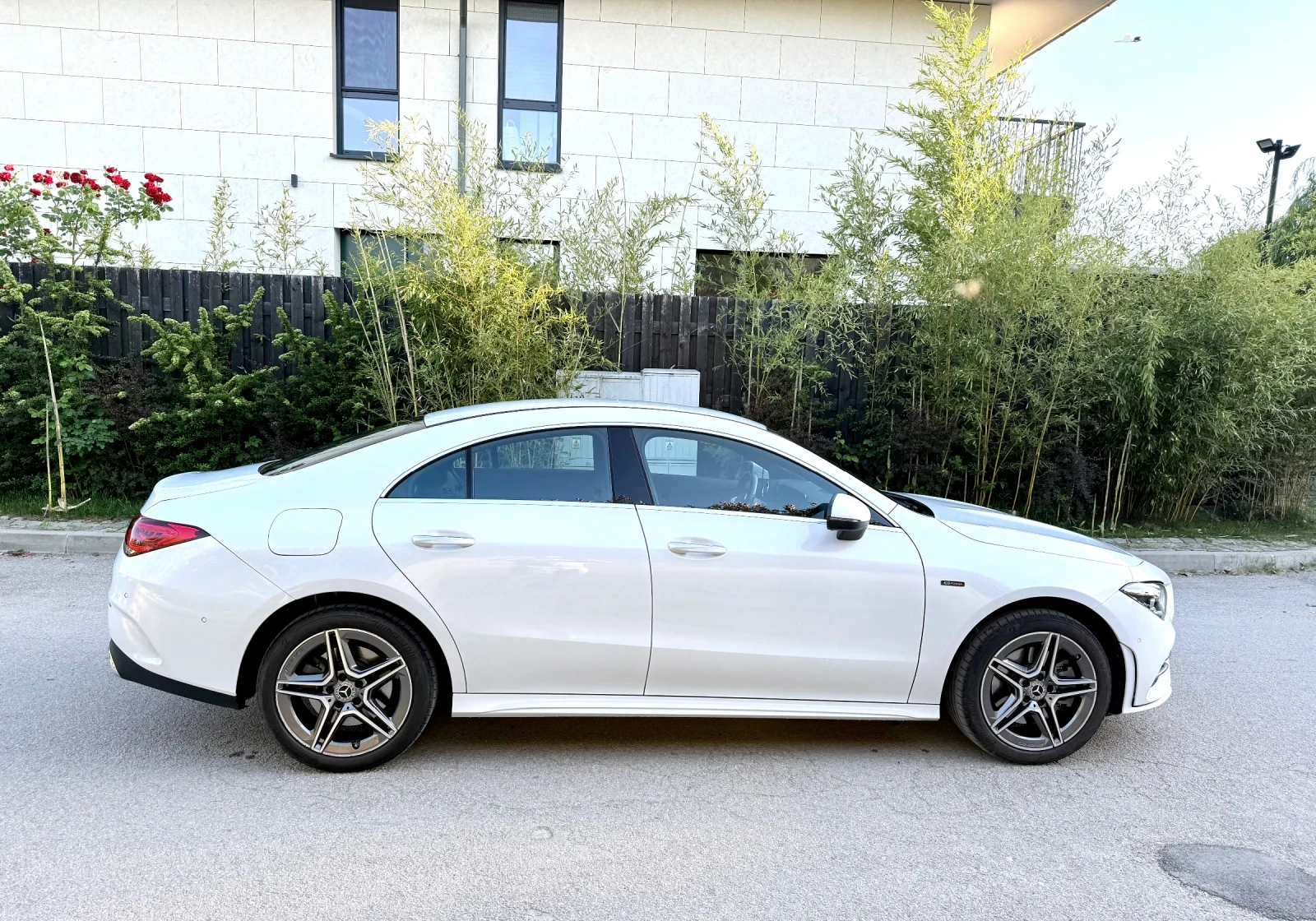 Mercedes-Benz CLA 250, снимка 8 - Автомобили и джипове - 54780059