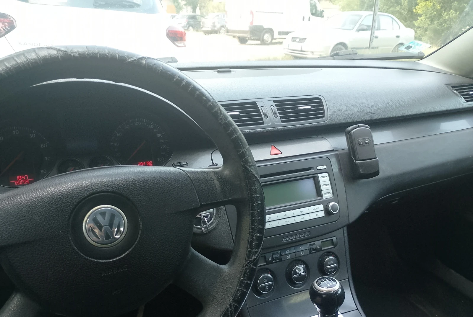 VW Passat B6 1.6  - изображение 6
