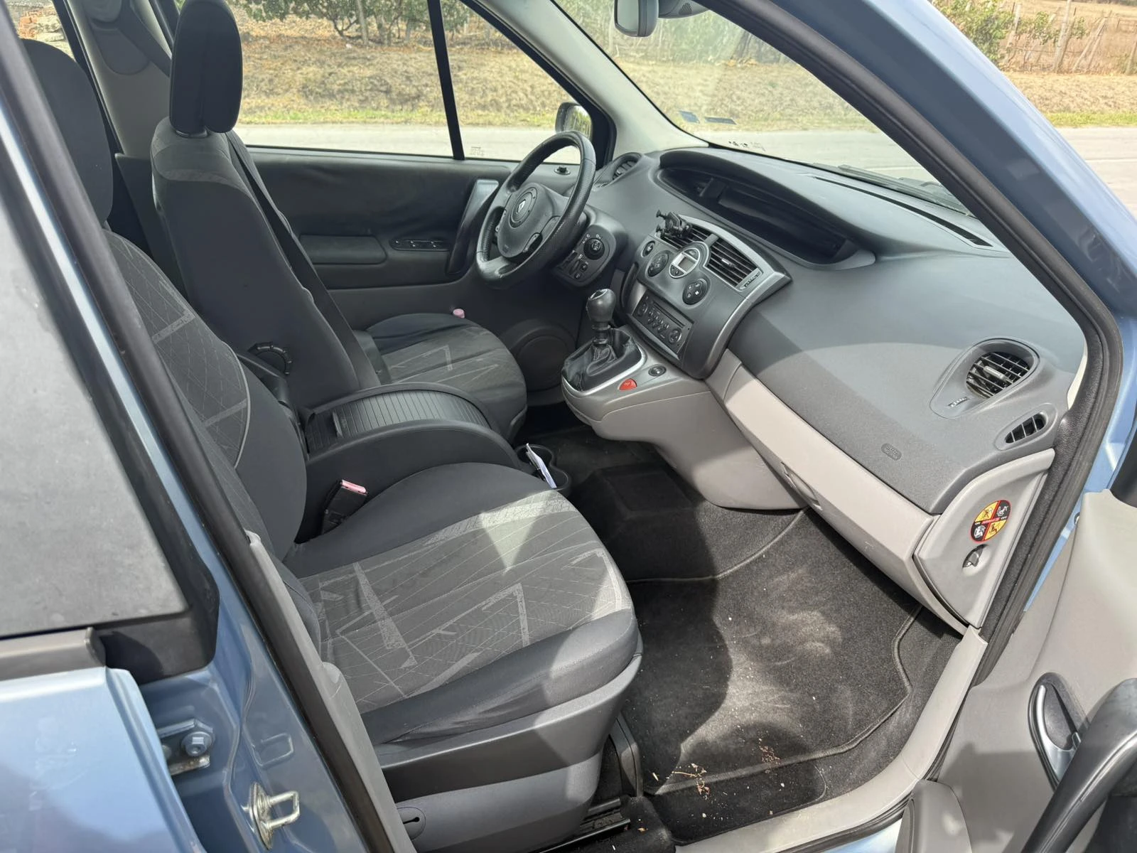 Renault Grand scenic 2.0T - изображение 9