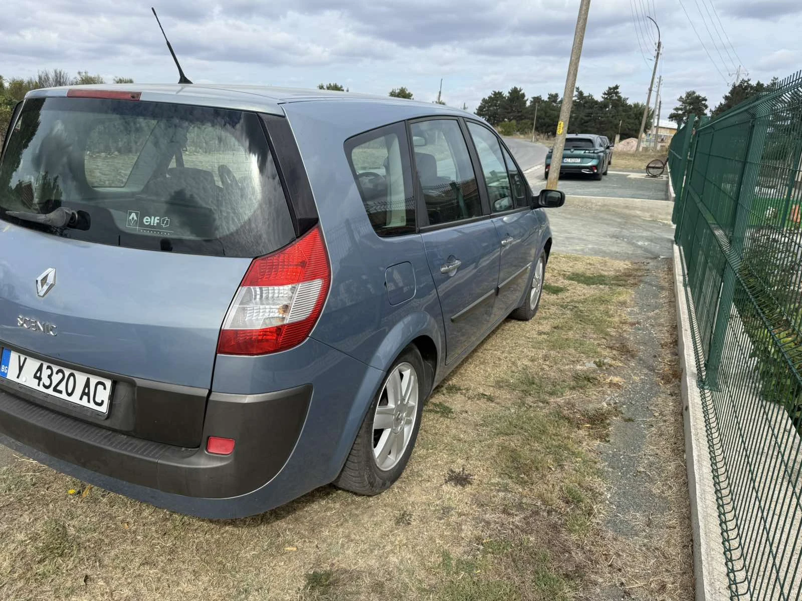 Renault Grand scenic 2.0T - изображение 10