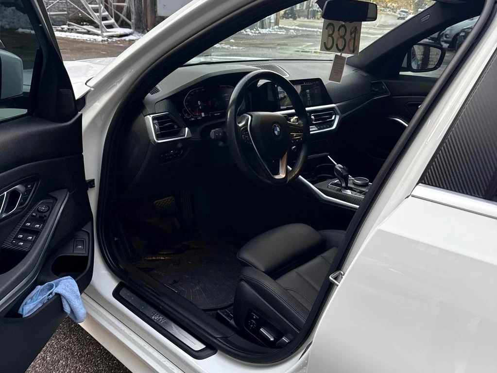 BMW 330 i xDrive * CARFAX *    | Mobile.bg   6