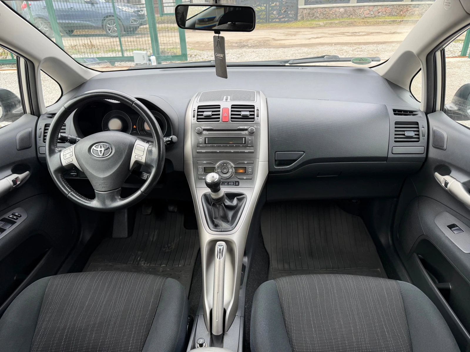 Toyota Auris 1.6i VVTI GPL - изображение 9