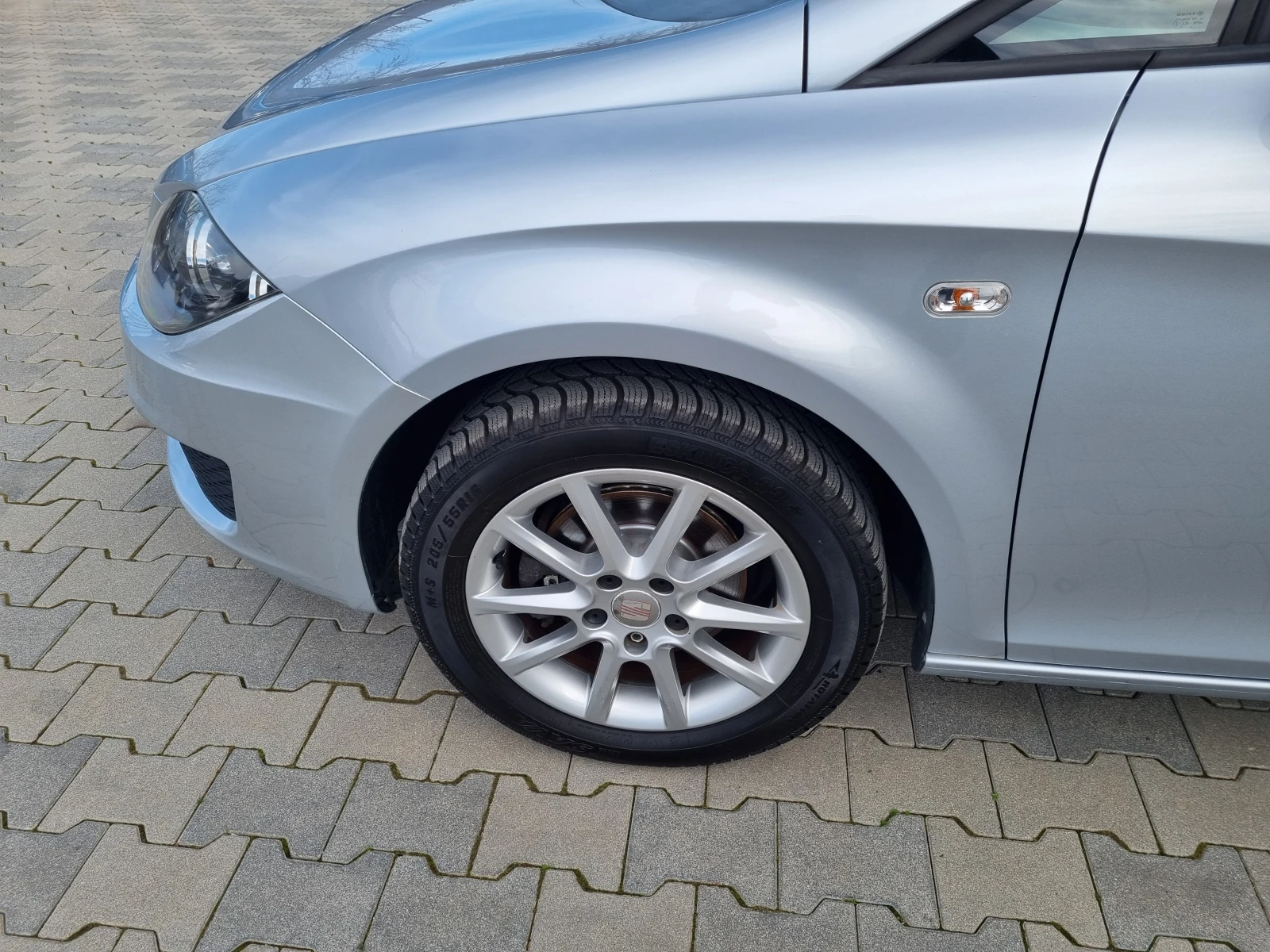 Seat Leon 1.6i-102�� ��� 2010�. | Mobile.bg � ����������� 7