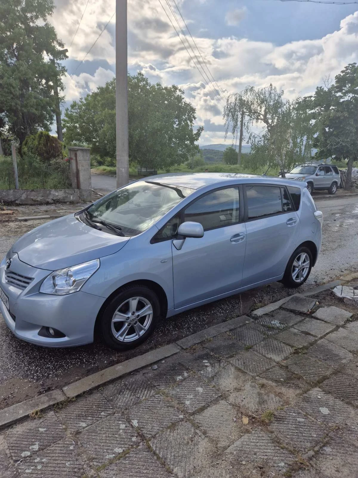 Toyota Verso, снимка 2 - Автомобили и джипове - 54776994
