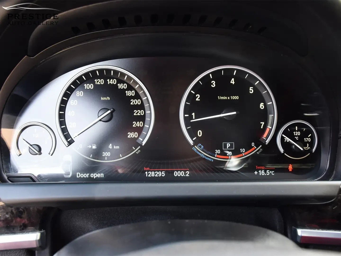 BMW 650 iXDrive* МАСАЖ* DISTRONIC* ОБДУХ, снимка 11 - Автомобили и джипове - 55086308