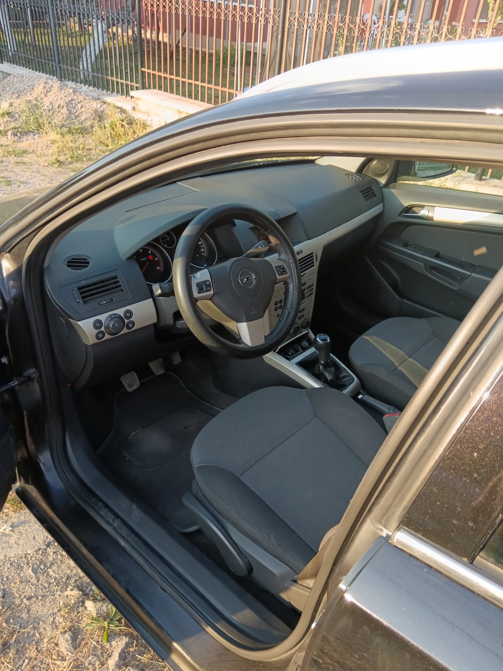 Opel Astra 1.7, снимка 7 - Автомобили и джипове - 55775207