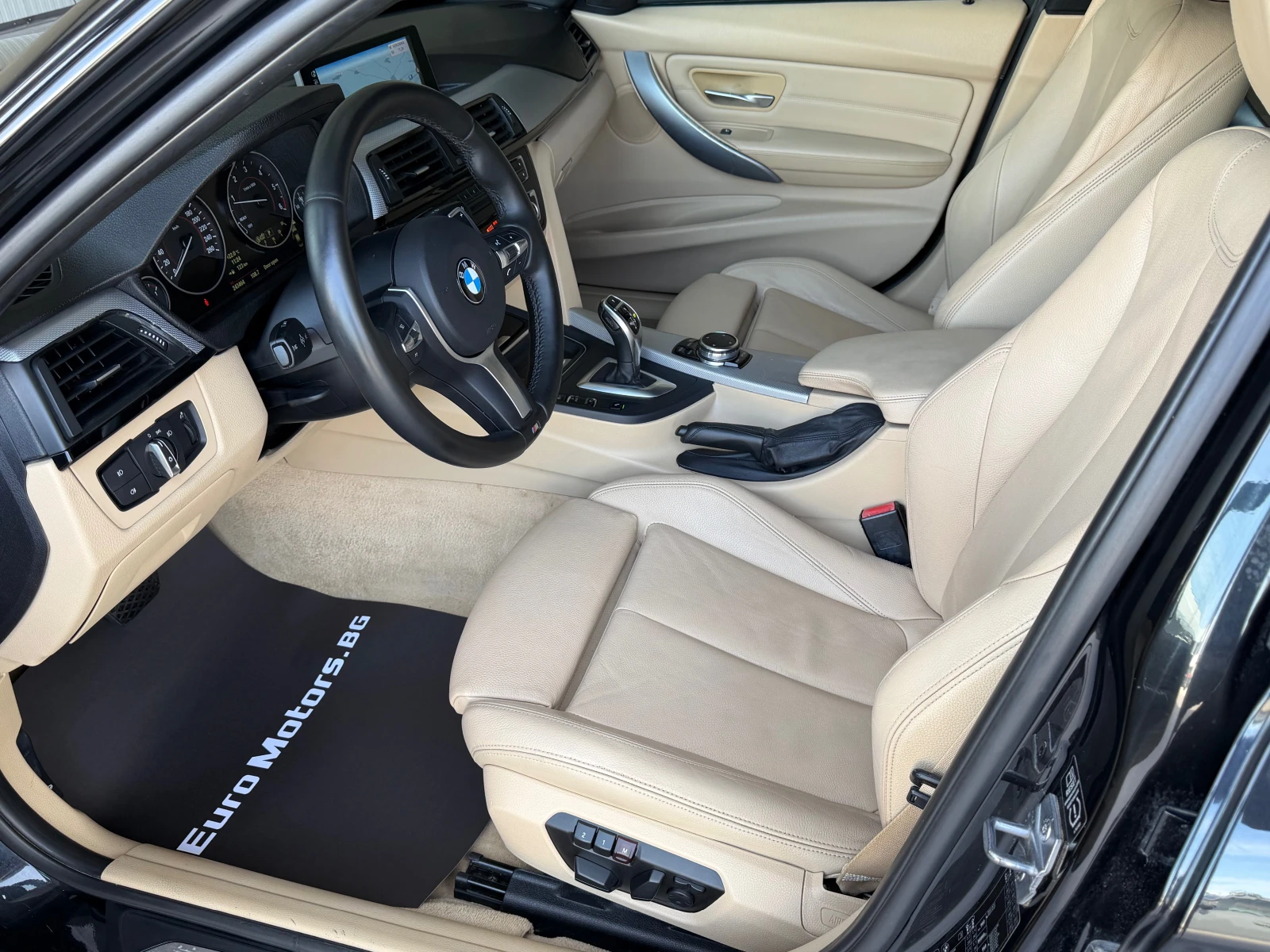 BMW 320 d, X-Drive M SPORT, снимка 8 - Автомобили и джипове - 56080944