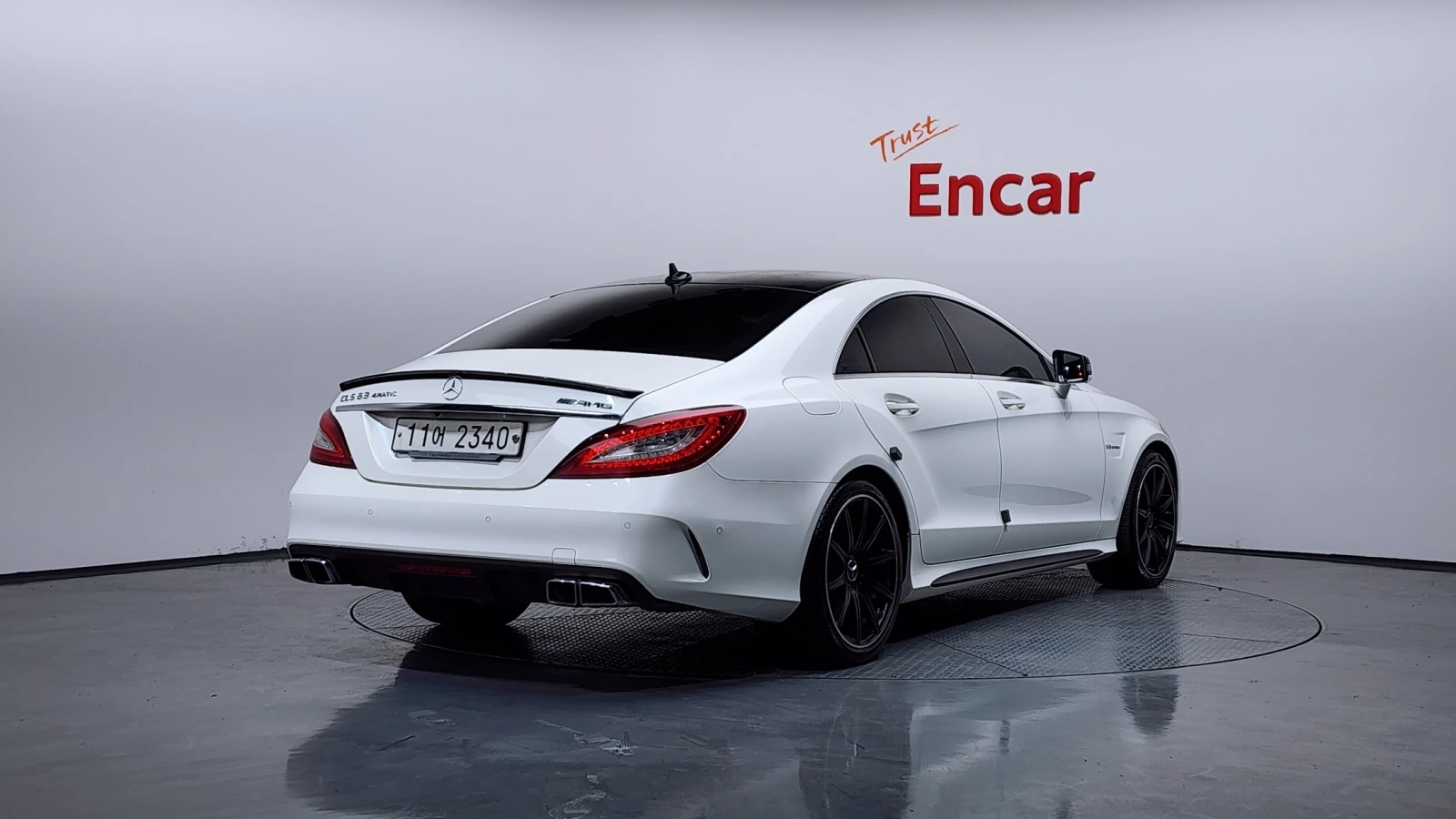 Mercedes-Benz CLS 63 AMG 4Matic * DIS * ОБДУХ * H KARDON * М. ТОЧКА, снимка 3 - Автомобили и джипове - 56095897