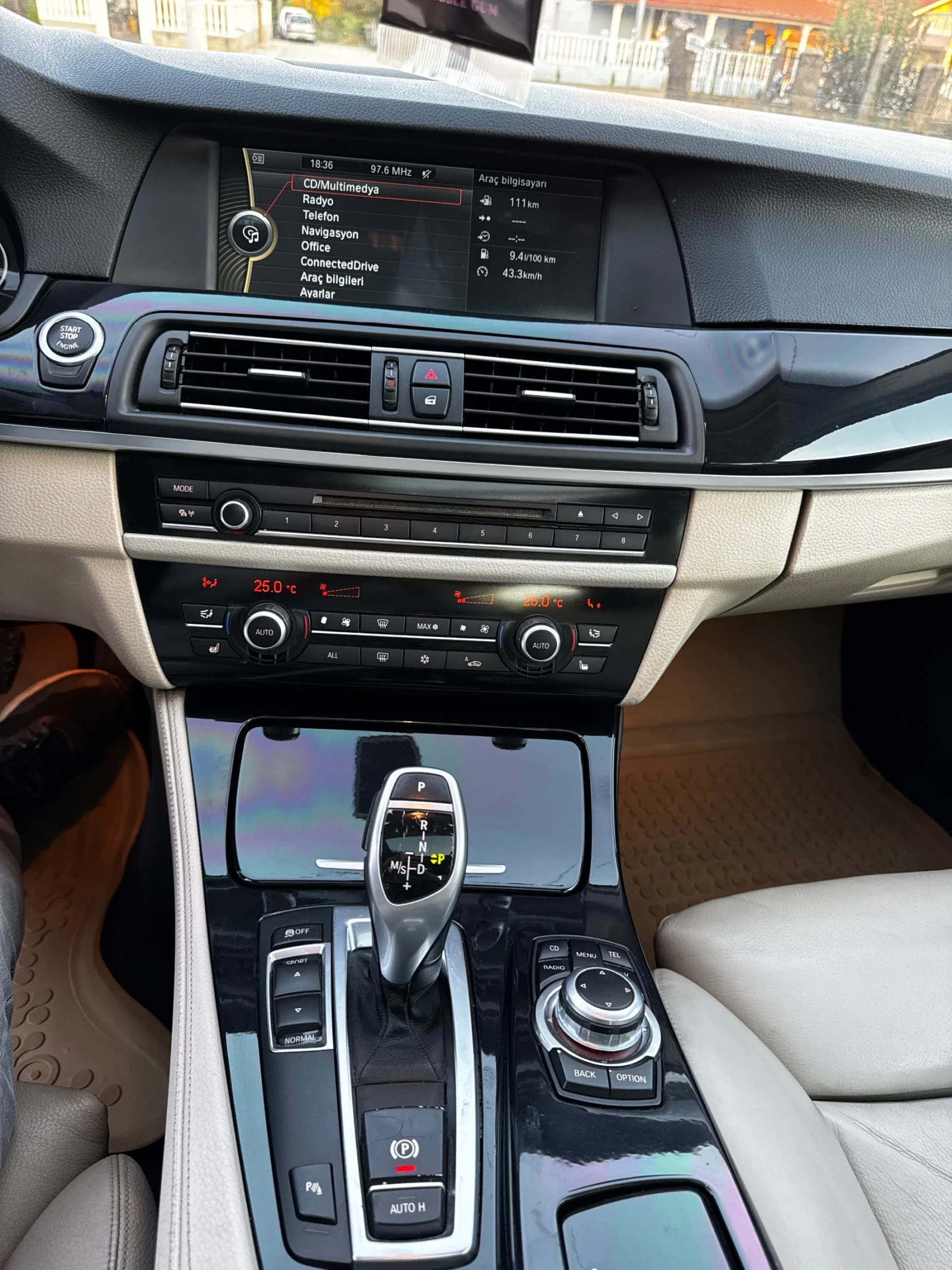 BMW 530, снимка 16 - Автомобили и джипове - 56273952