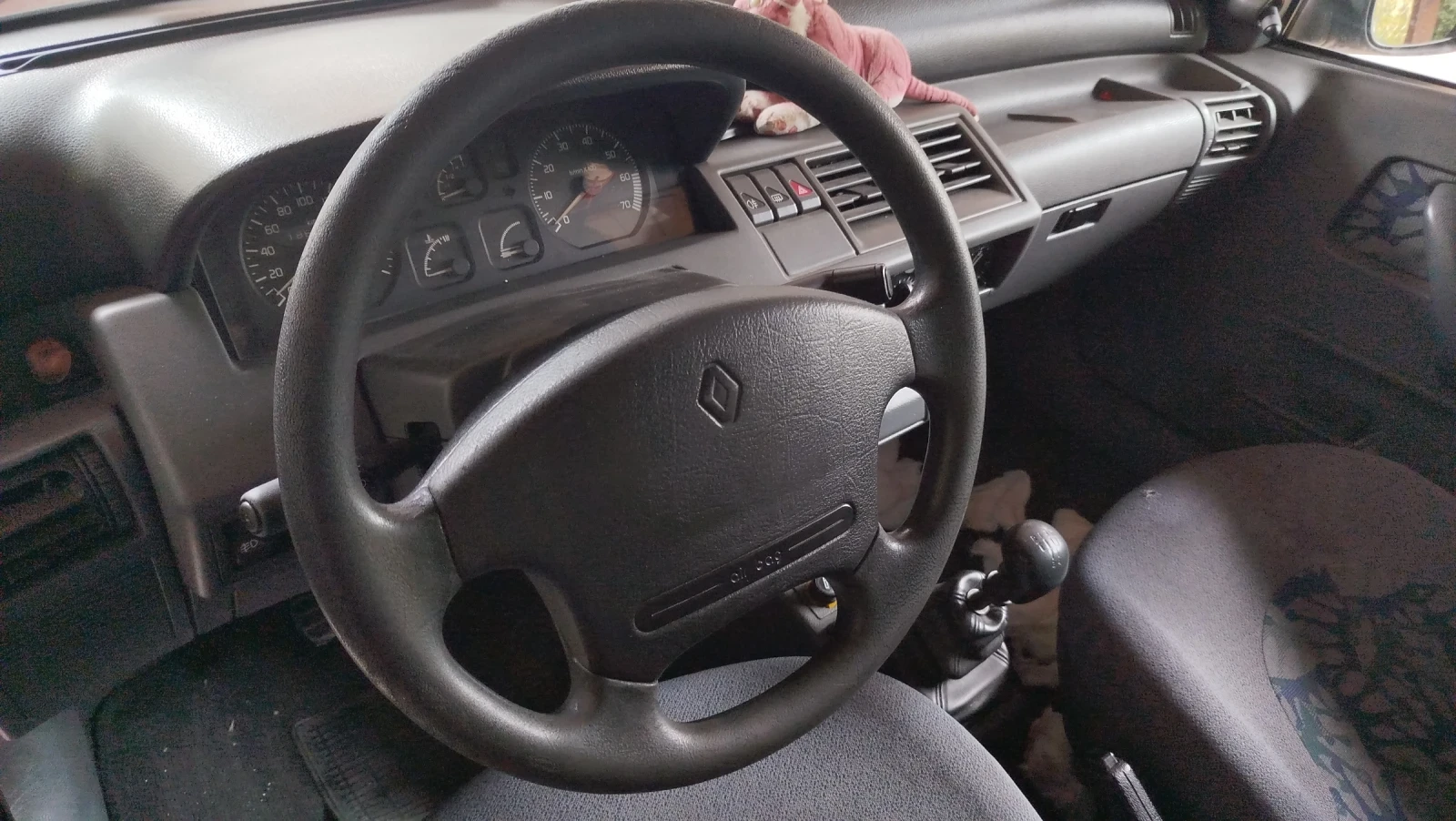 Renault Clio, снимка 5 - Автомобили и джипове - 56414132