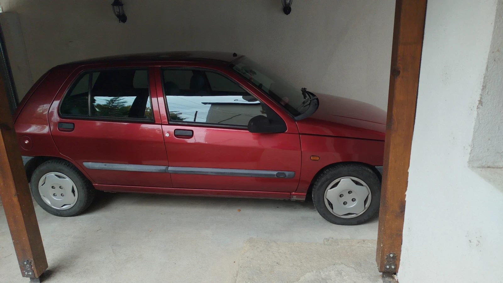 Renault Clio, снимка 2 - Автомобили и джипове - 56414132