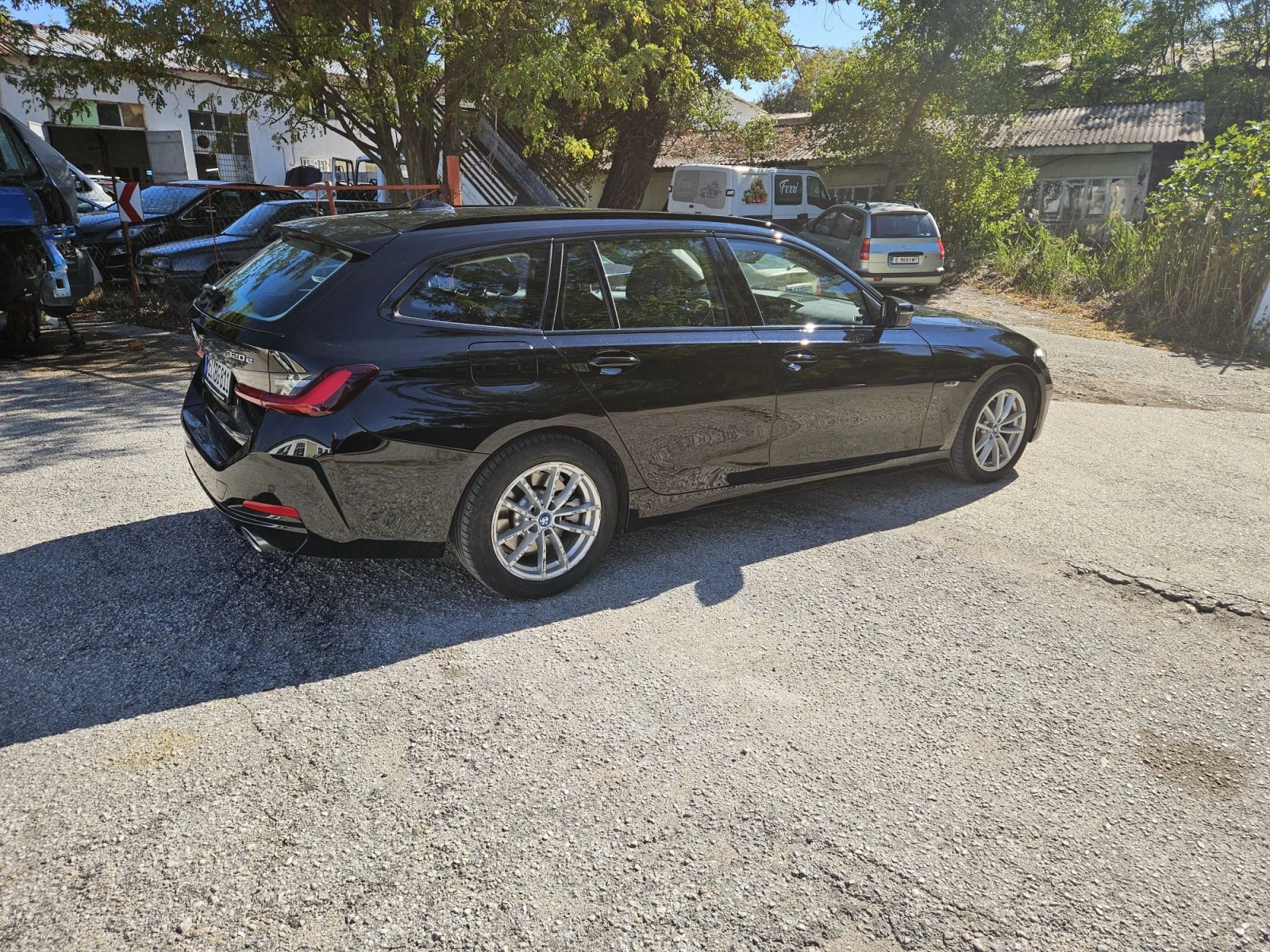 BMW 320, снимка 3 - Автомобили и джипове - 56516634