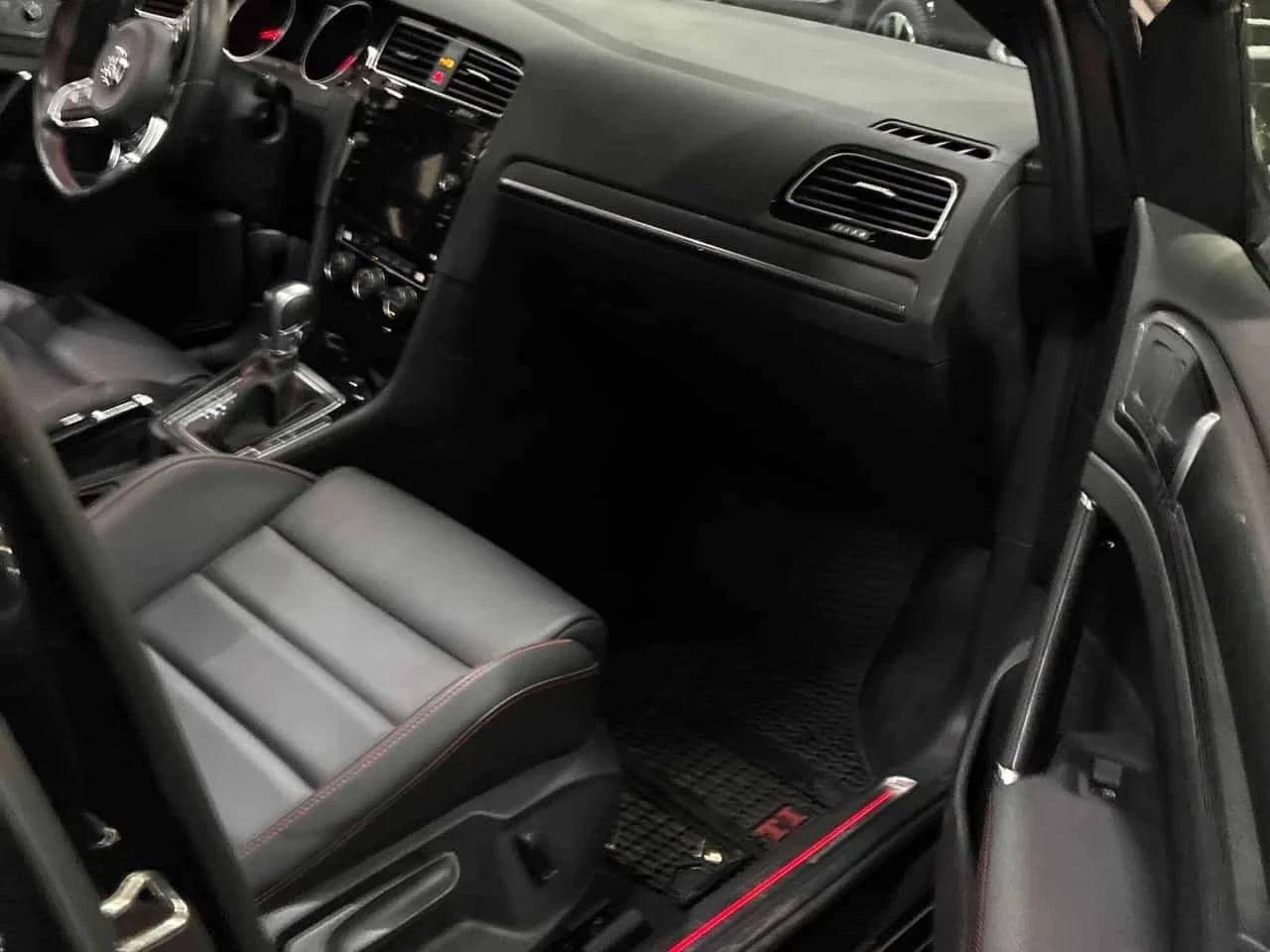 VW Golf, снимка 15 - Автомобили и джипове - 56734220