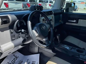 Toyota Fj cruiser * 4WD 4dr Auto* АВТОКРЕДИТ БЕЗ ПЪРВОНАЧАЛНА ВНОСКА, снимка 5