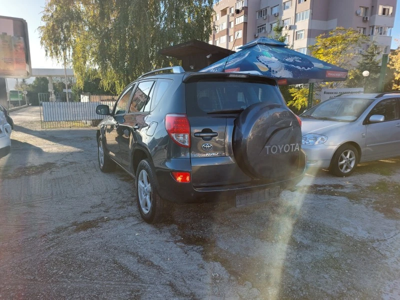 Toyota Rav4 2.2D4D 6-Speed.36м. х 319лв. , снимка 4 - Автомобили и джипове - 43021572