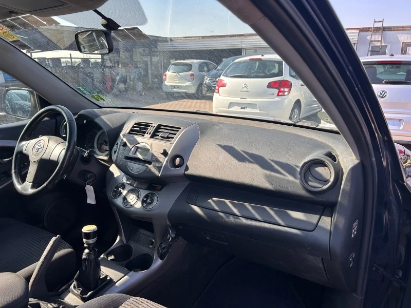 Toyota Rav4 2.0D-CAT EURO 4 ЛИЗИНГ, снимка 10 - Автомобили и джипове - 46480675