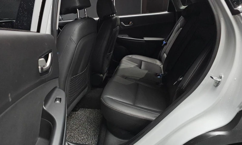 Hyundai Kona, снимка 12 - Автомобили и джипове - 51888943