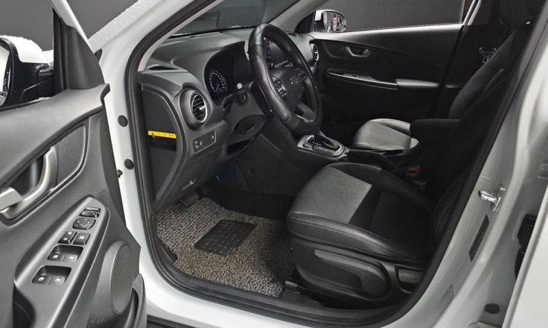 Hyundai Kona, снимка 11 - Автомобили и джипове - 51888943