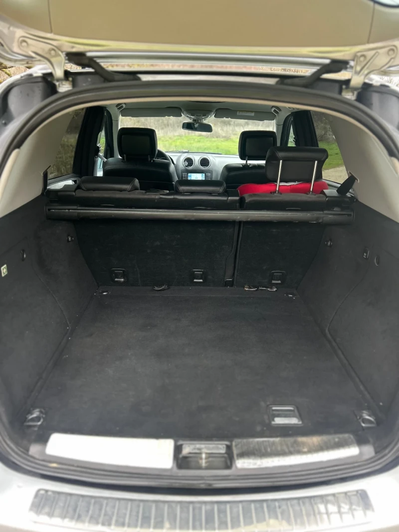 Mercedes-Benz ML 320, снимка 10 - Автомобили и джипове - 52643835