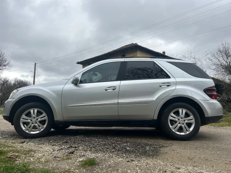 Mercedes-Benz ML 320, снимка 3 - Автомобили и джипове - 52643835