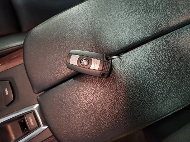 BMW X6 * 50I * CARFAX * БЕЗ ПЪРВОНАЧАЛНА ВНОСКА, снимка 8 - Автомобили и джипове - 53188119