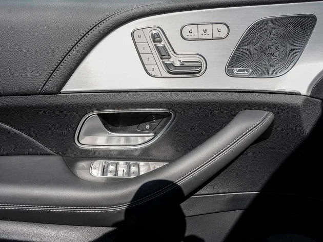 Mercedes-Benz GLE 580 4Matic = AMG Line = Premium Гаранция, снимка 4 - Автомобили и джипове - 53154492