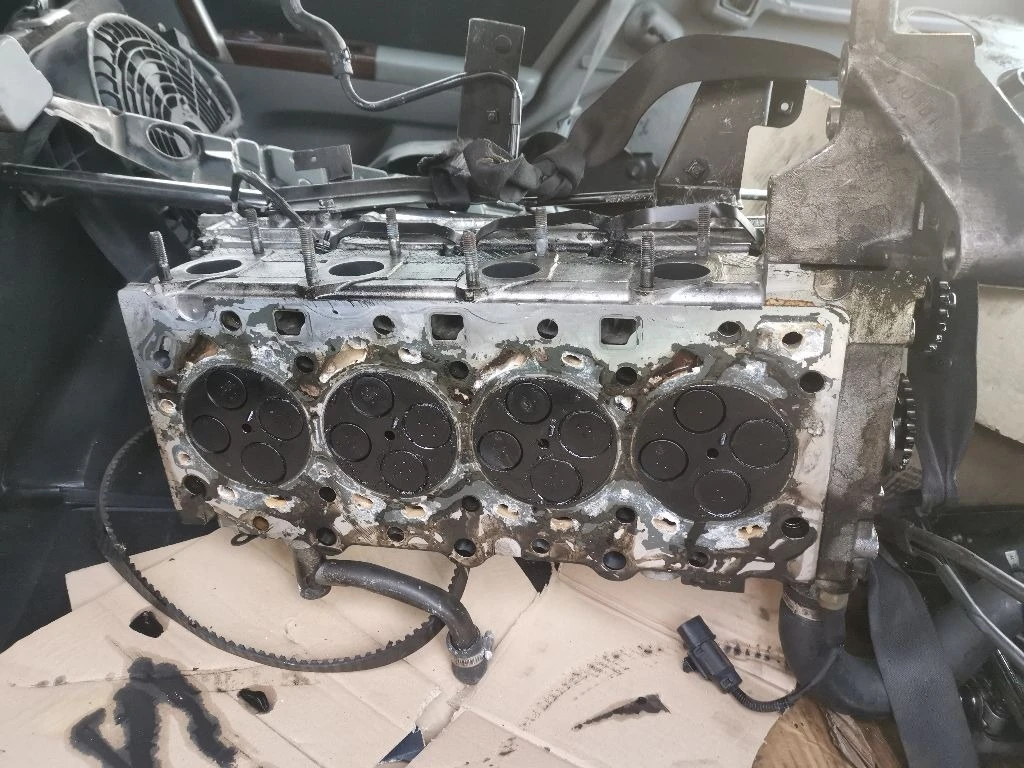 Kia Sorento 2.5 дизел , снимка 11 - Автомобили и джипове - 53705313