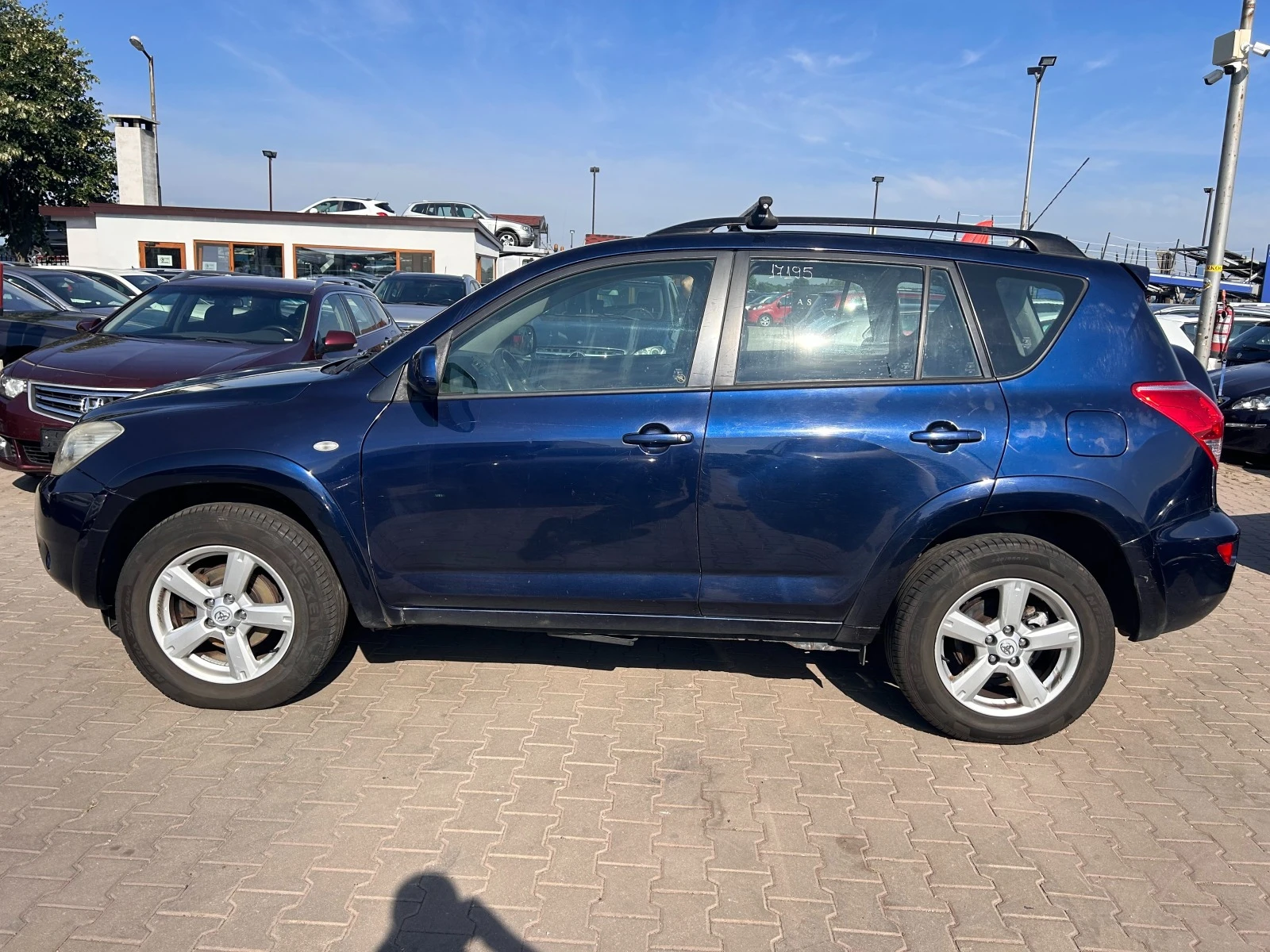 Toyota Rav4 2.0D-CAT EURO 4 ЛИЗИНГ - изображение 9