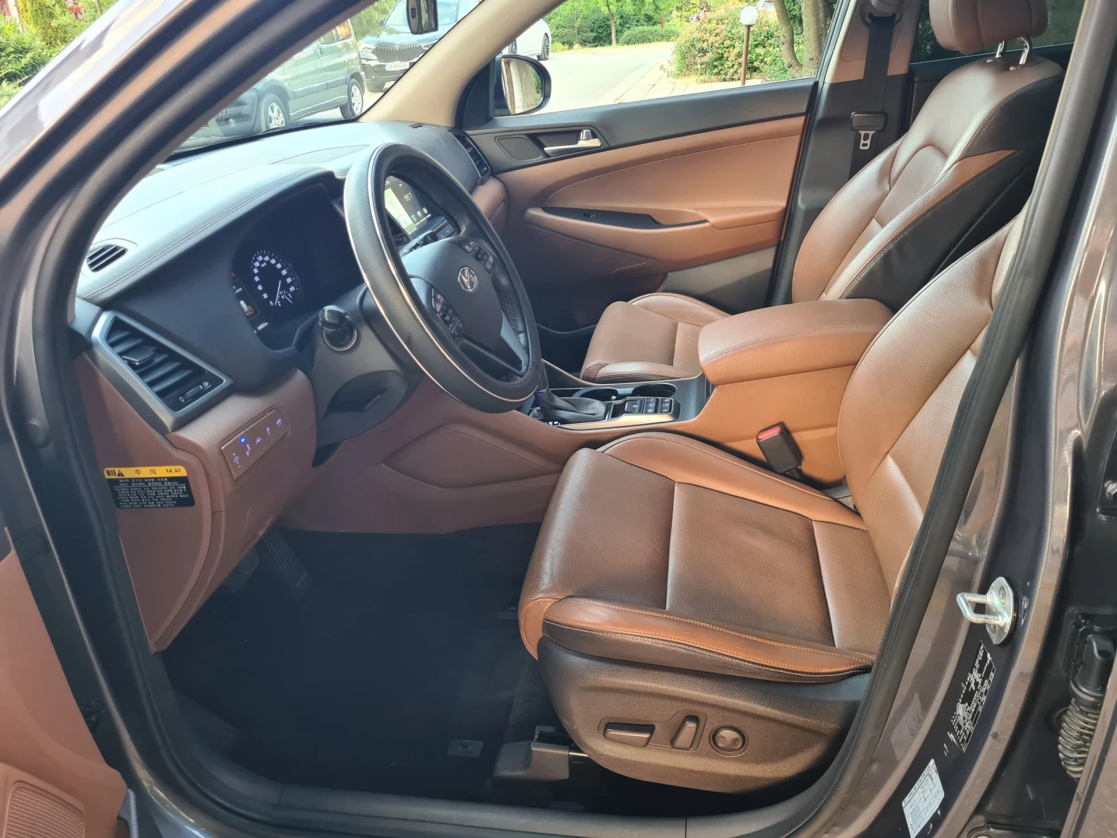 Hyundai Tucson 2.0 CRDI 185к.с. 4х4  - изображение 9