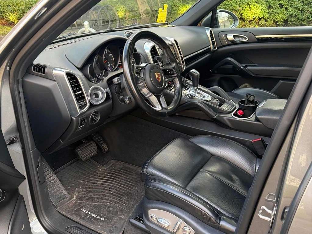 Porsche Cayenne * AWD 4dr * CARFAX * БЕЗ ПЪРВОНАЧАЛНА ВНОСКА - изображение 5