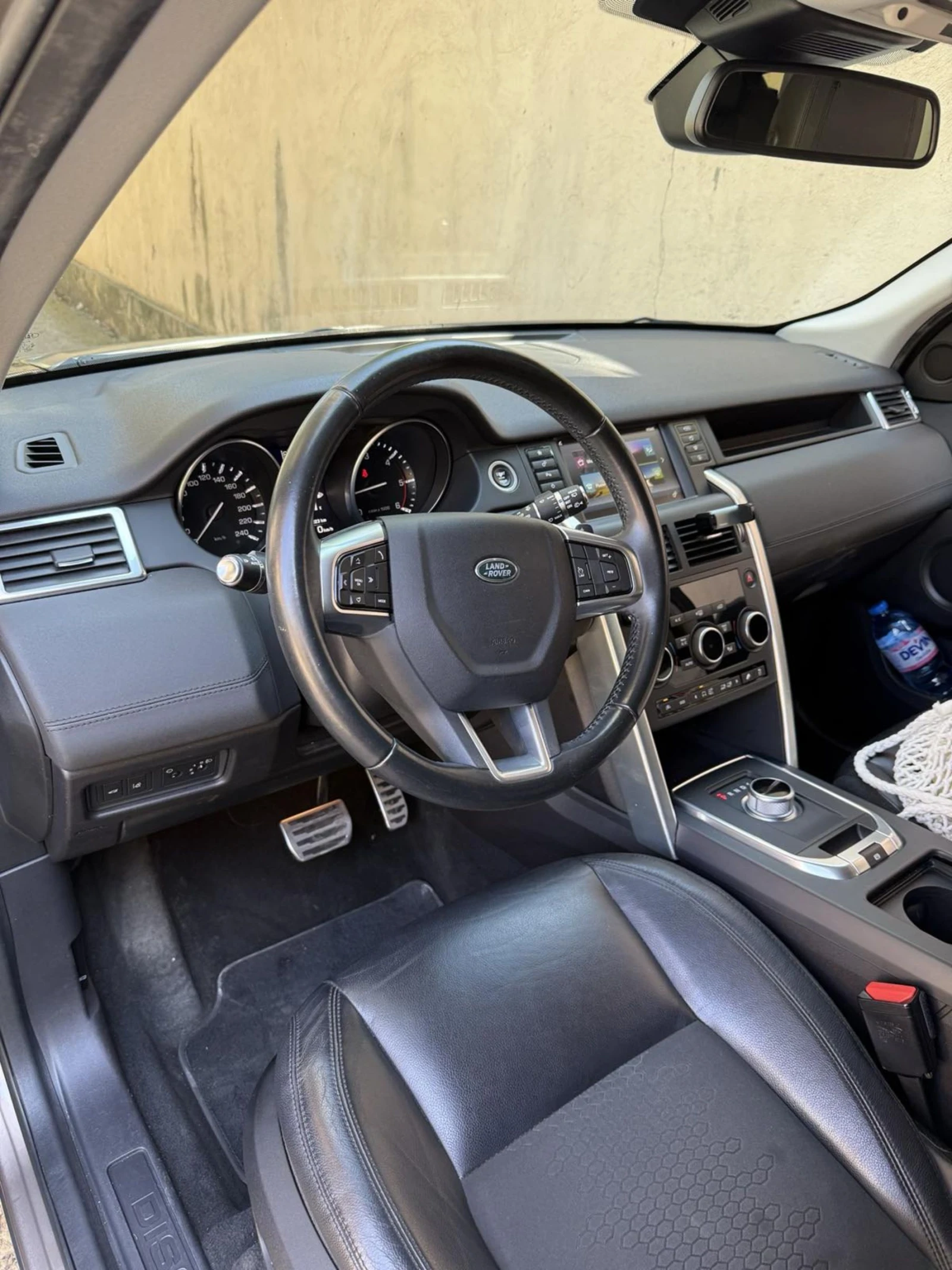 Land Rover Discovery Sport 2.0 TD4 4x4, снимка 2 - Автомобили и джипове - 54813597