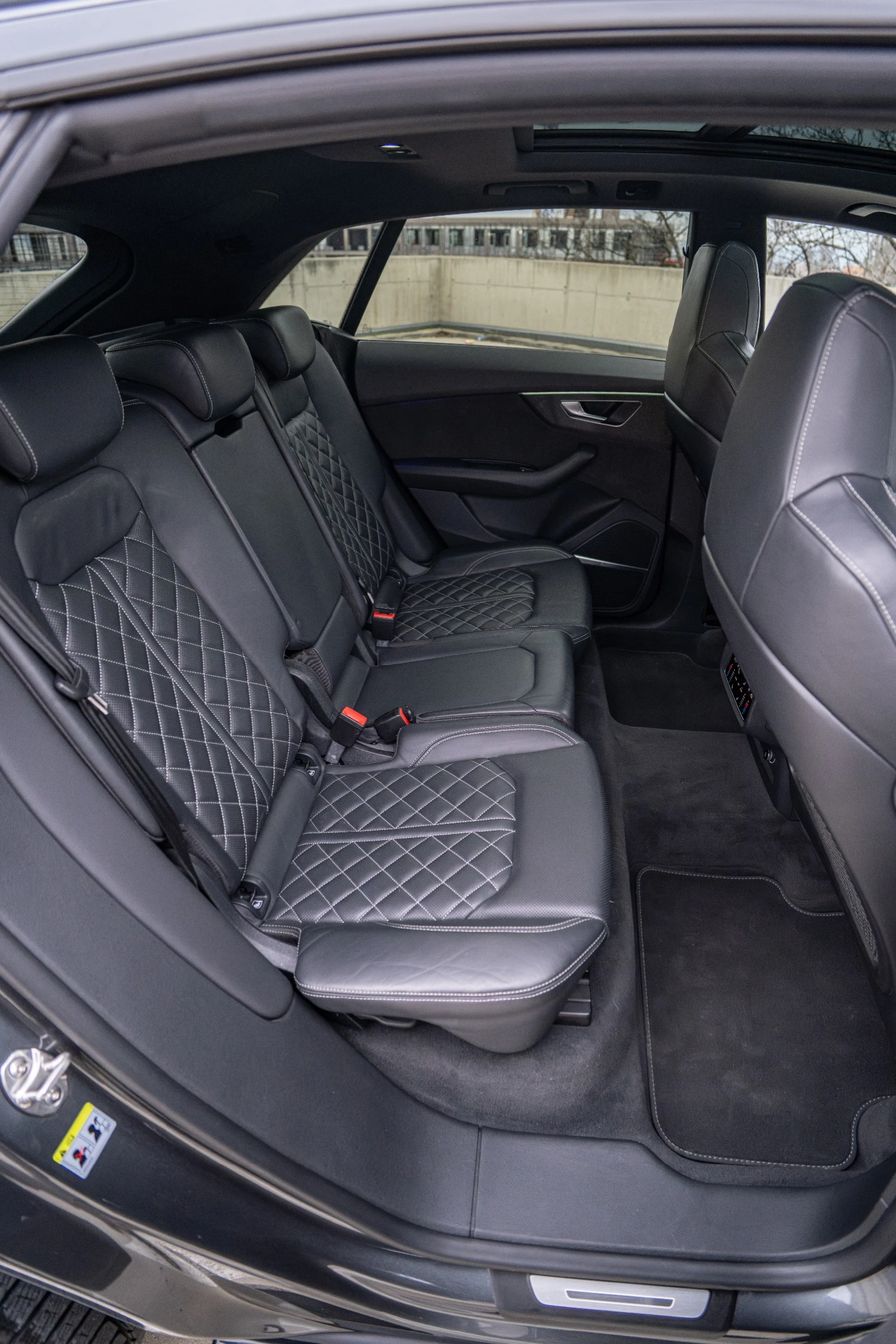 Audi SQ8 | Mobile.bg � ����������� 12