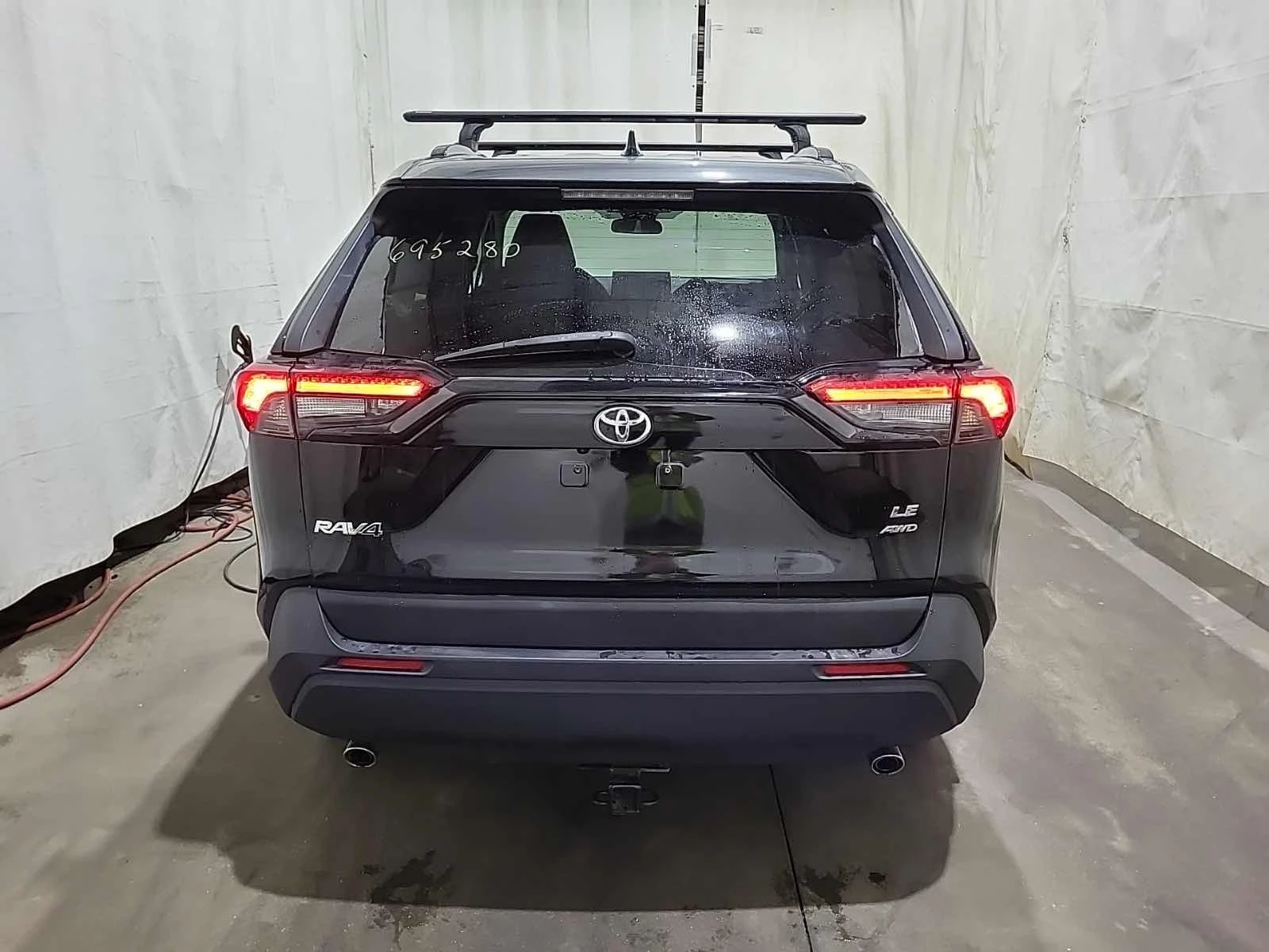Toyota Rav4 * * CARFAX * * АВТО КРЕДИТ * * , снимка 4 - Автомобили и джипове - 53829807